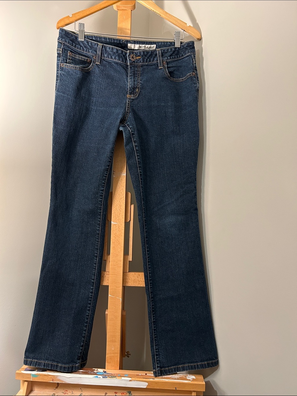 DKNY | Low Rise Straight leg Jeans | Size 14